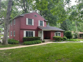 Cute Home near U of M and EMU